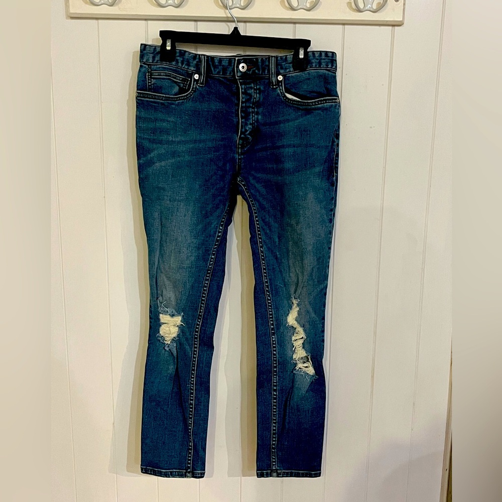 Topman Jeans. 32 waist 30 leg. Ripped Design